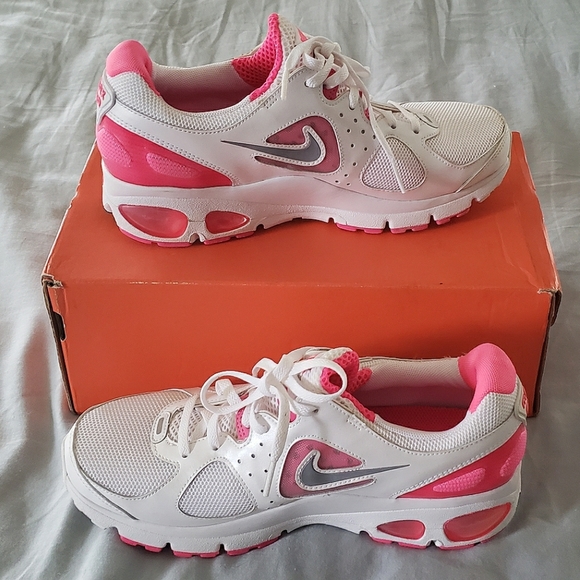 track star running shoes